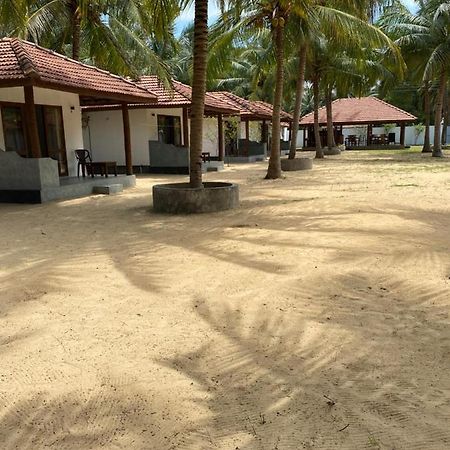 Sea Sand Resort Kalpitiya Eksteriør bilde